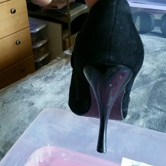 Guess shoes - Picture 4 of 4